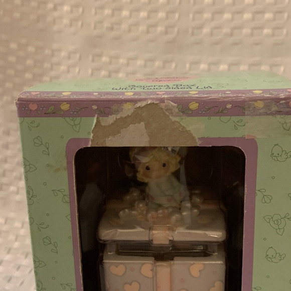 Precious Moments figurine for Mom, 4 inches high. - Picture 11 of 11